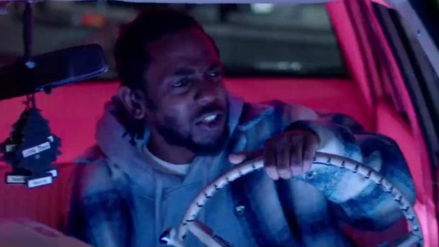 Veste portée par Kendrick Lamar, dans des nuances de la musique de la vidéo d'Anderson .Paak