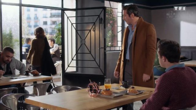The coat worn by Victor Brunet (Farouk Bermouga ) in Tomorrow belongs to us S01E391
