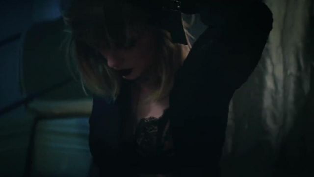 The bra worn by Taylor Swift in her video clip I Don't Wanna Live Forever with Zayn