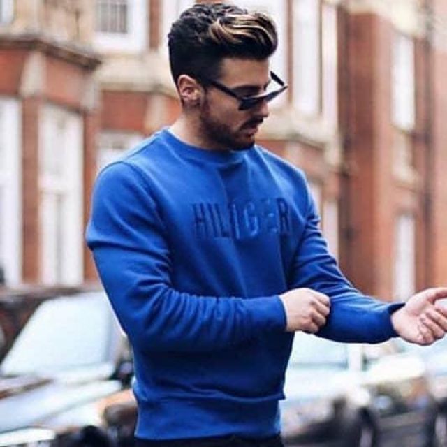 Blue Tommy Hilfiger sweater as seen on Instagram account of  @Mensfashiongood | Spotern