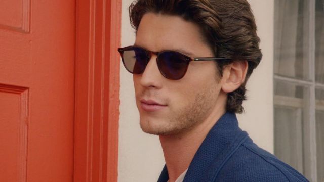 Sunglasses worn by Harry (Pico Alexander) in Home Again