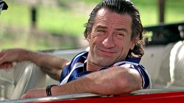 The striped shirt blue and white of Max Cady (Robert De Niro) in The nerves