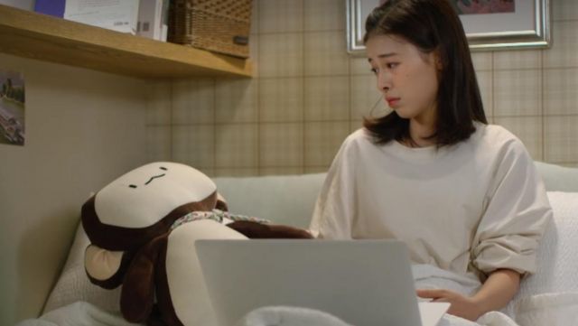 Cute stuffed monkey of Yoo Eun-Jae (Ji Woo) as seen in Age of Youth (S02E05)