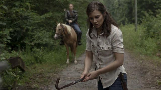 Beige Fret Shirt porté par Maggie Rhee (Lauren Cohan) dans The Walking Dead (S09E05)
