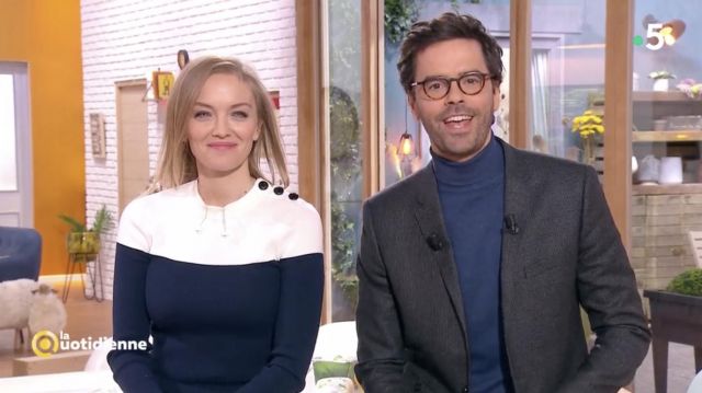 Sweatshirt two-tone worn by Maya Lauqué in The daily of July 15, 2019