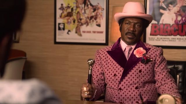 Pink Dots et de Velours, Veste portée par Rudy Ray Moore (Eddie Murphy) comme on le voit dans Dolemite Est Mon Nom