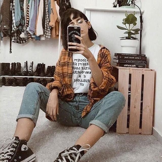 The plaid shirt on the account Instagram Grunge_x_x
