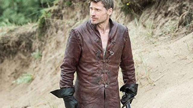 Veste en cuir portés par Jaime Lannister (Nikolaj Coster-Waldau) dans Game of Thrones (S01E09)