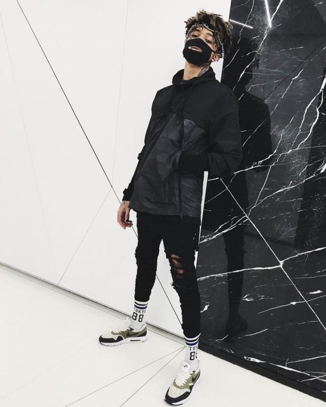 Versace Chain Reaction Black sneakers worn by Scarlxrd on his Instagram  account @scarlxrd