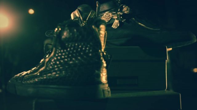 The pair of shoes of Sadek in his clip Zanotti
