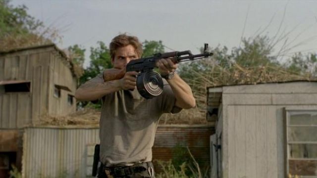 Le t-Shirt  du Detective Rust Cohle (Matthew McConaughey) dans la série True Detective (S01E05)