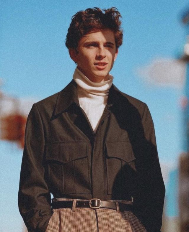 The belt worn by Timothy Chalamet on the account Instagram of @tchalamet.tt