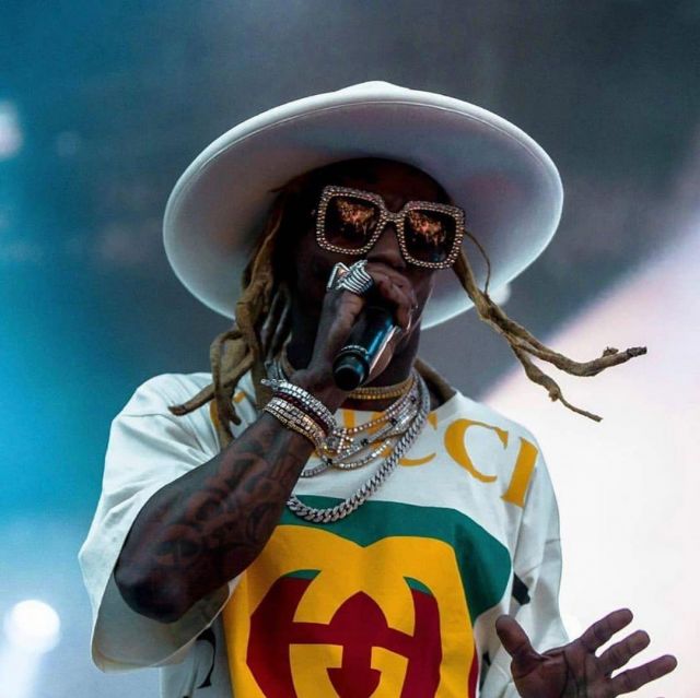 The white hat style fedorah UFO Lil Wayne on the account Instagram of @liltunechi_c5