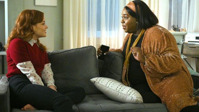 Sequined cardigan in gold worn by Mo (Alex Newell) as seen in Zoey's Extraordinary Playlist (Season 1)