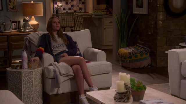Weekend t-shirt worn by Lola (Reylynn Caster) as seen in The Big Show Show (S01E05)