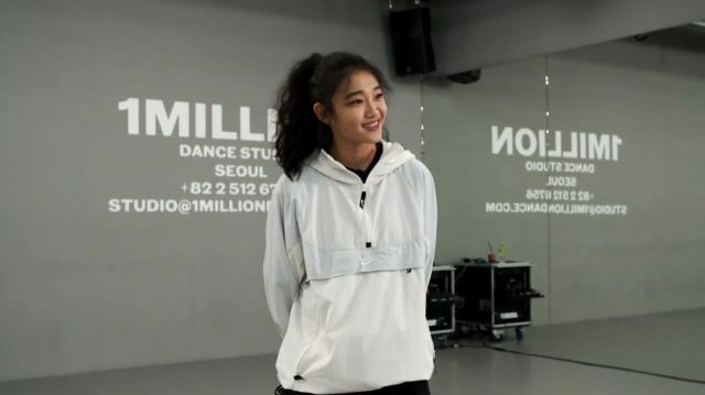 White Nike Sport Suit worn by Yoojung Lee in LIVE DANCE CLASS / Yoojung Lee  Choreography YouTube video | Spotern