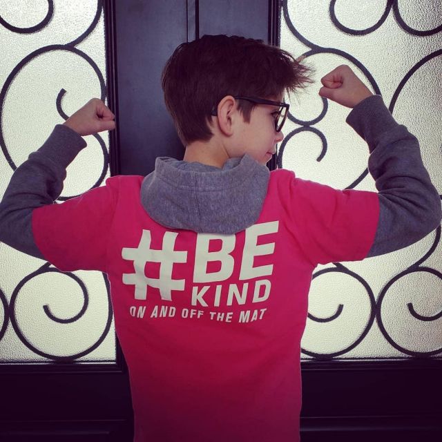 The sweatshirt with hood and write #Be King of Jacob Tremblay on his ...