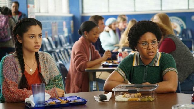 Green Sweater Top worn by Beth Chapel (Anjelika Washington) as seen in Stargirl (Season 1 Episode 6)