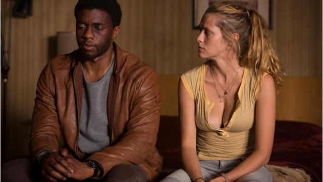 The leather jacket from Jacob King (Chadwick Boseman) in Message from the King