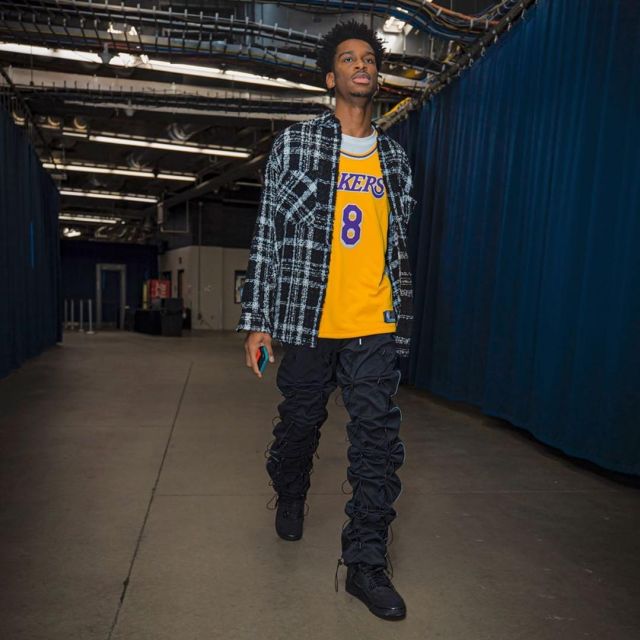 The jean worn by Shai Gilgeous-Alexander on the account Instagram