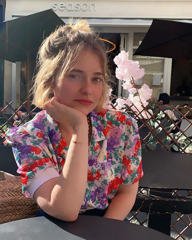 Blouse portée par faustine koziel sur le compte Instagram de @faustinekoziel