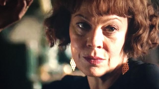 Gold Rhomb Earrings of Aunt Polly (Helen McCrory) in Peaky Blinders (S03E04)