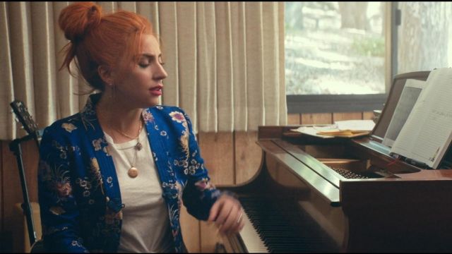 Blue floral jacket of Ally (Lady Gaga) in A Star Is Born