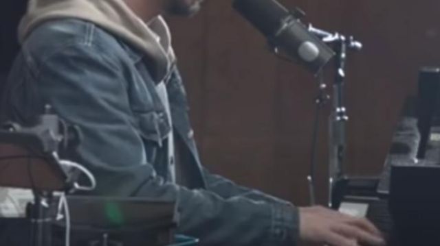 Denim Jacket of Mike Shinoda in Linkin Park feat. Kiiara – Heavy(Facebook Live Presentation)