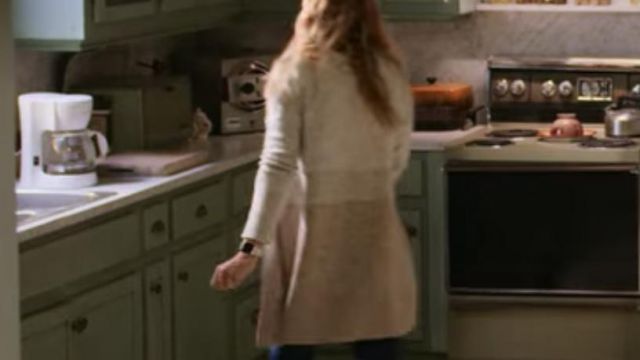 Cardigan Tricolor de Melinda Monroe (Alexandra Breckenridge) dans Virgin River (S02E01)