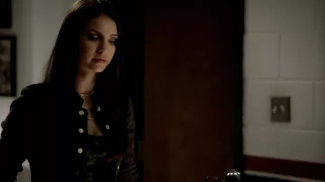 Jessica Simpson Ceinture à carreaux Bustier porté par Elena Gilbert (Nina Dobrev) dans The Vampire Diaries (S03E06)