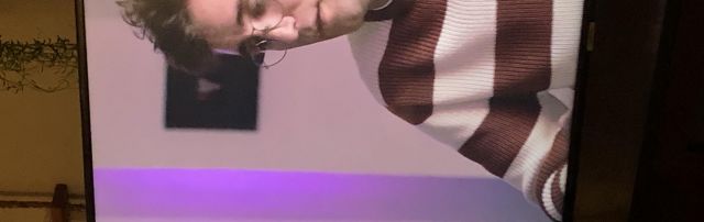 Brown and white horizontal sweater of Drew Gardner (John Paul Reynolds) in Search Party (S04E06)