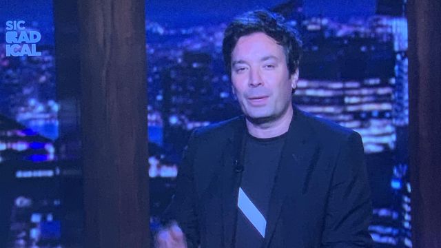 Slash t-shirt worn by Jimmy Fallon in Late Night with Jimmy Fallon