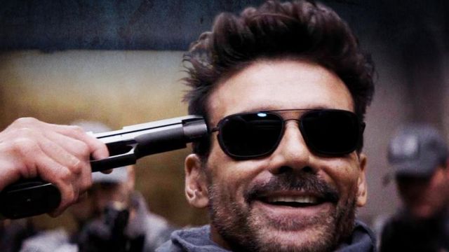 Sunglasses of Roy Pulver (Frank Grillo) in Boss Level