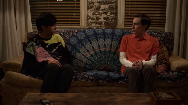 The hanging on the sofa in the series Atypical (Season 4 Episode 1)