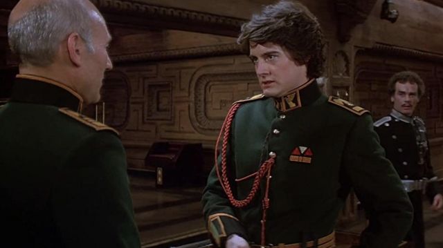 Uniform costume cosplay in green worn by Paul Atreides (Kyle MacLachlan) as seen in Dune movie