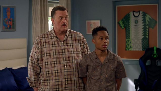 Plaid shirt worn by Bob Billy Gardell as seen in Bob Hearts