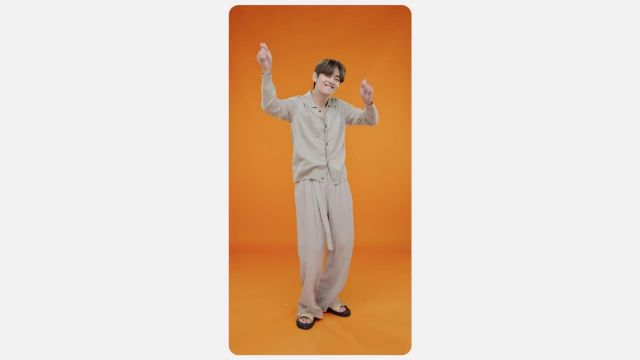 Beige pants / beige pants of Kim Taehyung in Join the BTS #PermissiontoDance Challenge