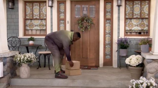 Dark Brown Nike Sneakers worn by Calvin (Cedric the Entertainer) as seen in The Neighborhood (S04E04)