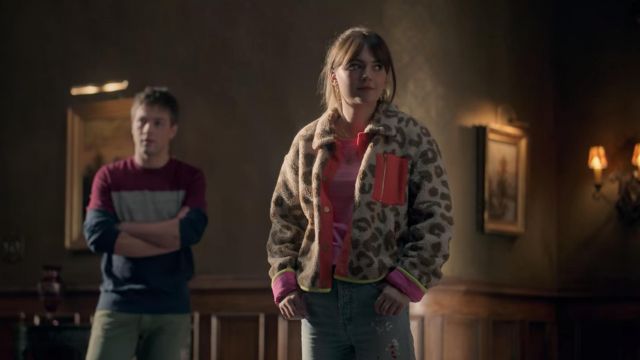 Leopard jacket worn by Kinsey Locke (Emilia Jones) in Locke and Key TV series wardrobe (Season 2 Episode 3)
