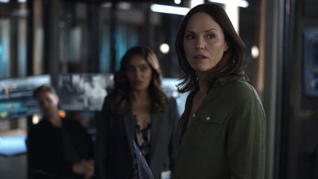 Green Button Down Shirt worn by Sara Sidle (Jorja Fox) as seen in CSI: Vegas TV show outfits (S01E03)