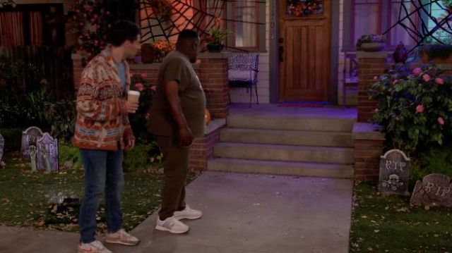 New Balance White Sneakers worn by Calvin (Cedric the Entertainer) as seen in The Neighborhood TV show (S04E06)