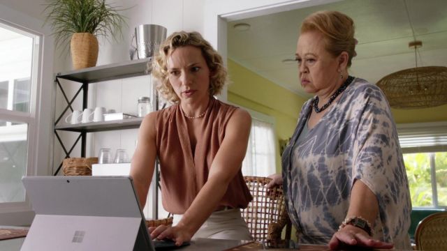 Sleeveless top worn by Juliet Higgins (Perdita Weeks) as seen in Magnum P.I. TV show outfits (Season 4 Episode 7)
