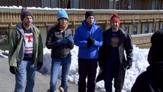 Gray knitted skiing hat of Charlie Kelly (Charlie Day) in It's Always Sunny in Philadelphia TV show wardrobe (Season 11 Episode 3)
