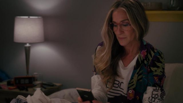 Printed Floral Shirt worn by Carrie Bradshaw (Sarah Jessica Parker) as seen in And Just Like That… TV series (Season 1 Episode 7)