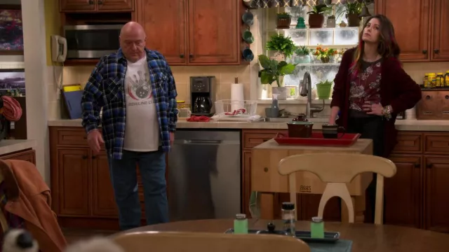Bowling Club Tee worn by Art (Dean Norris) as seen in United States of Al TV series outfits (Season 2 Episode 11)