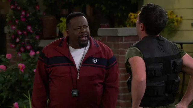 Timer used by Calvin (Cedric the Entertainer) as seen in The Neighborhood TV show (Season 4 Episode 11)