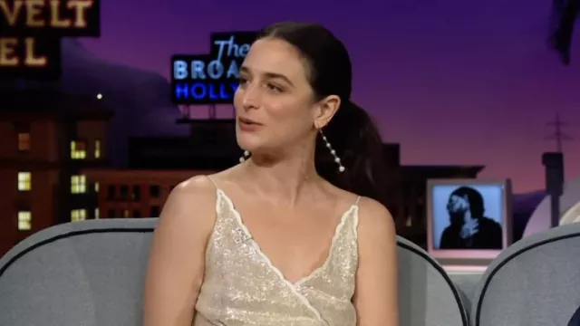 Pearls Earrings worn by Jenny Slate as seen in The Late Late Show with James Corden on February 14, 2022