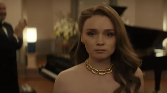 Chain Gold Necklace worn by Jane (Jessica Barden) as seen in Pieces Of Her  TV series wardrobe (Season 1)