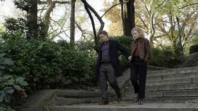 Brown Tweed Jacket worn by Maddy (Julia Garner) as seen in Modern Love TV show outfits (Season 1 Episode 6)