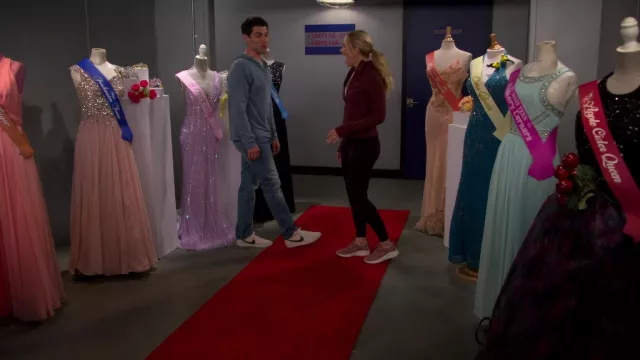 Sneakers worn by Gemma (Beth Behrs) as seen in The Neighborhood TV show outfits (Season 4 Episode 17)